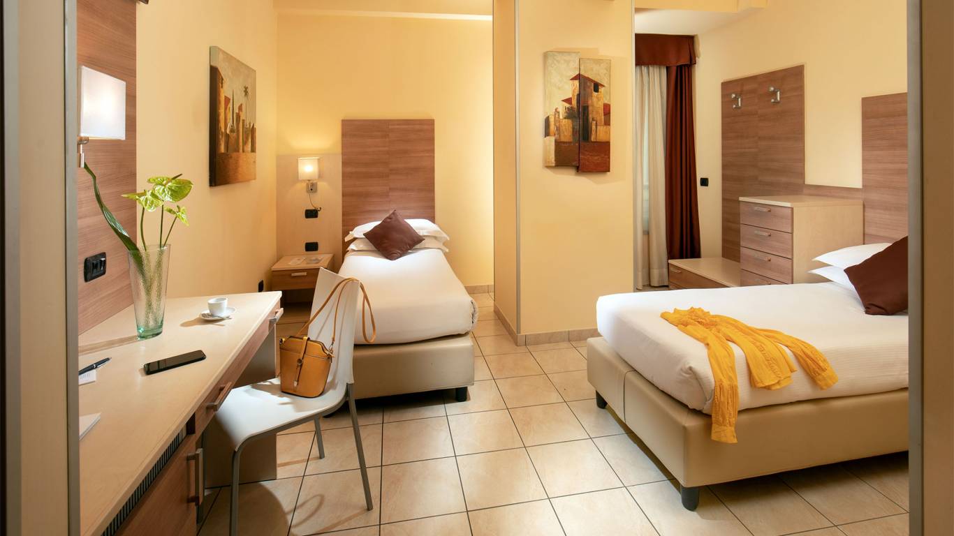 Domidea-Business-Hotel-Rome-Executive-Room-2020-IMG-9471