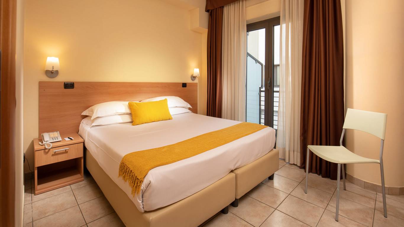 Domidea-Business-Hotel-Rome-Executive-Room-2020-IMG-9553