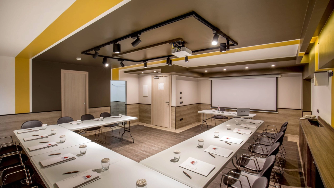 Hotel-Domidea-Roma-Meeting-Room-Photo-3079