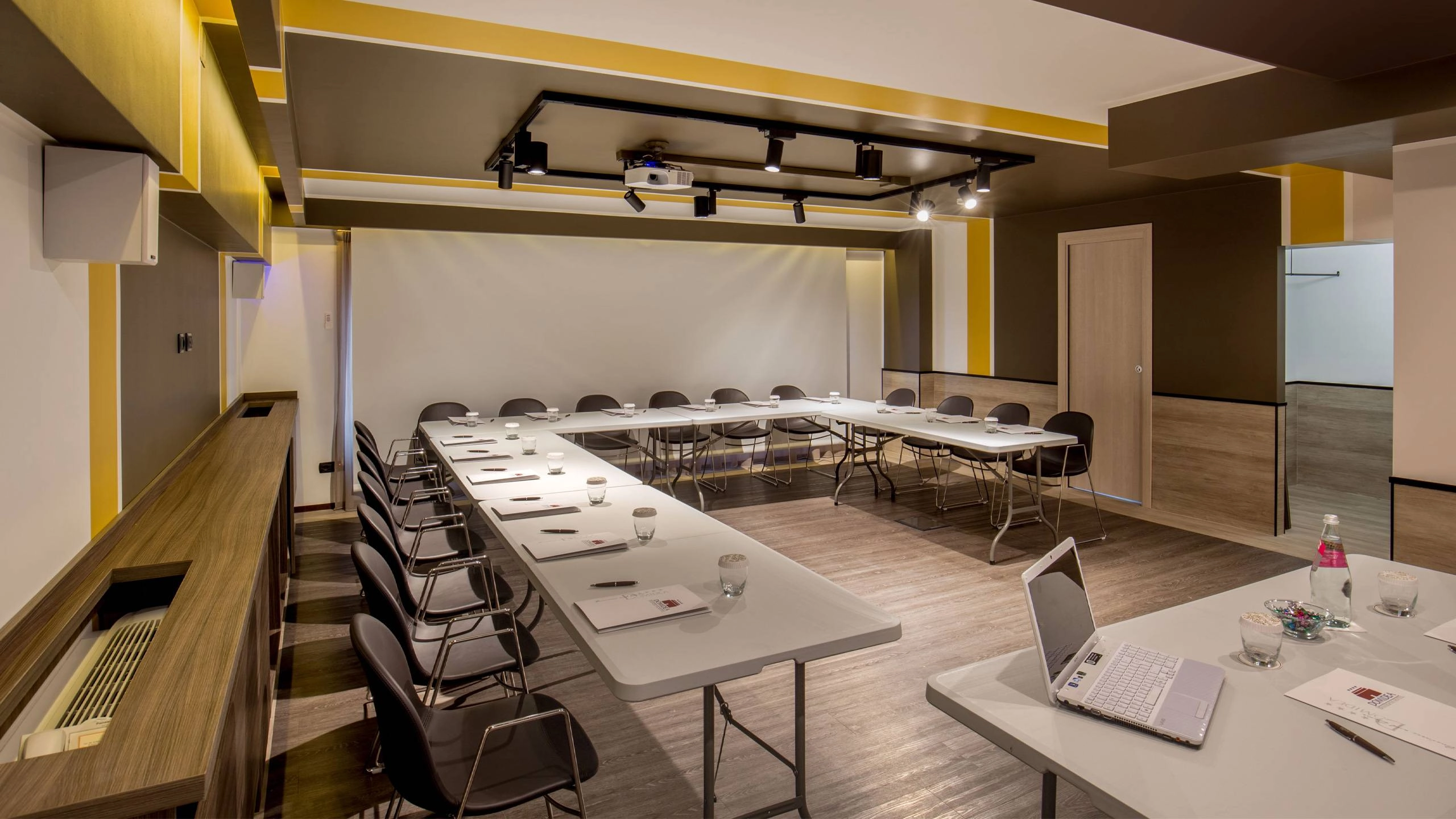 Hotel-Domidea-Roma-Foto-Sala-Meeting-3084