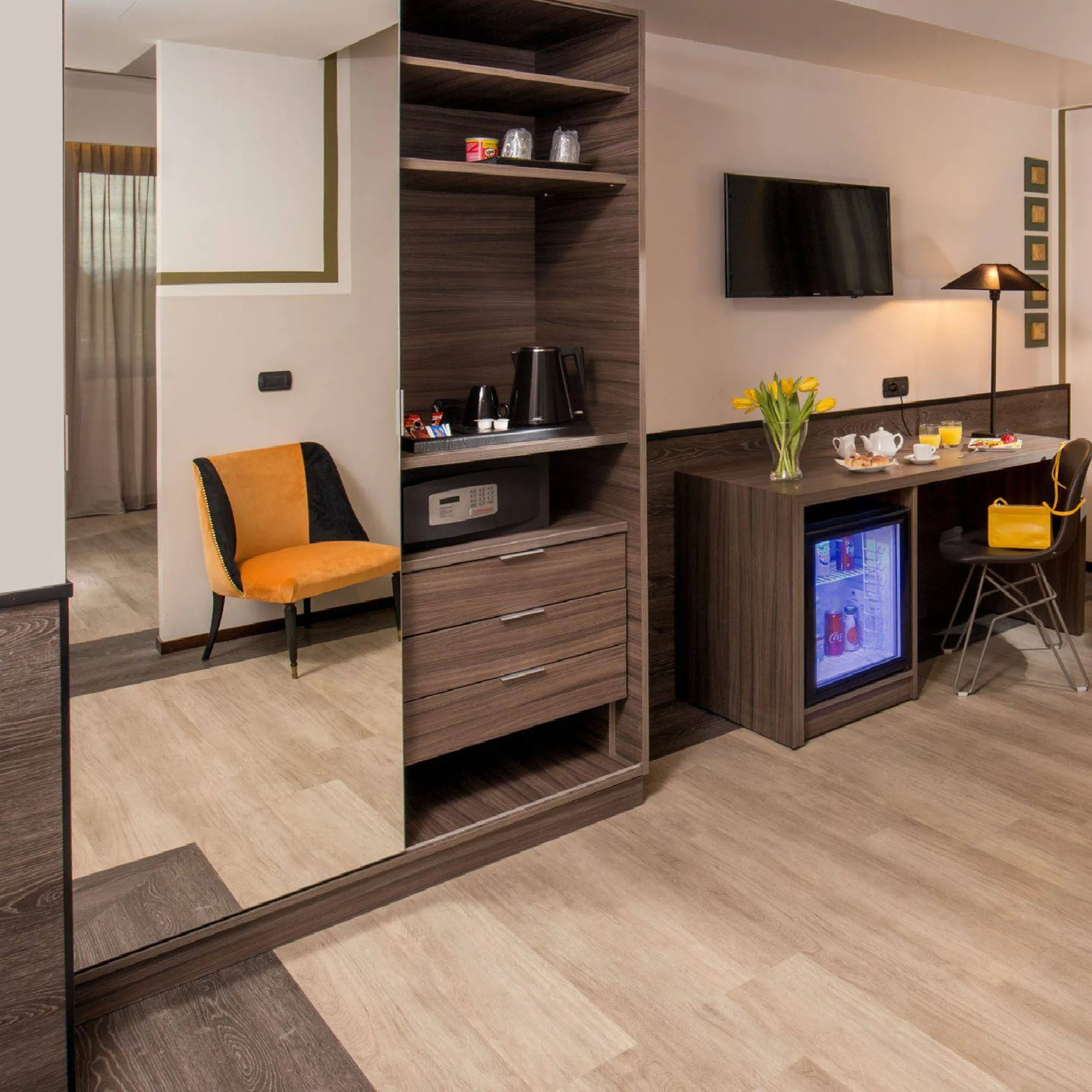 New-Junior-Suite-4-jpg-square